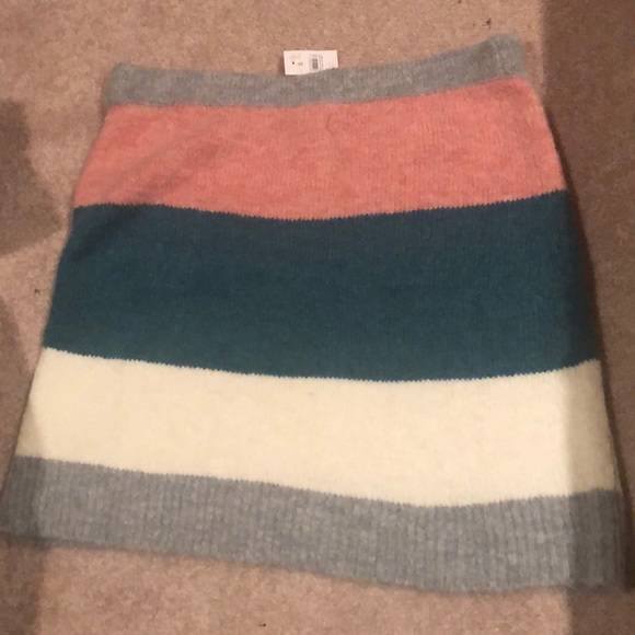 NWT Lou & Gray Striped Plushfuzz Sweater Skirt - Picture 5 of 6